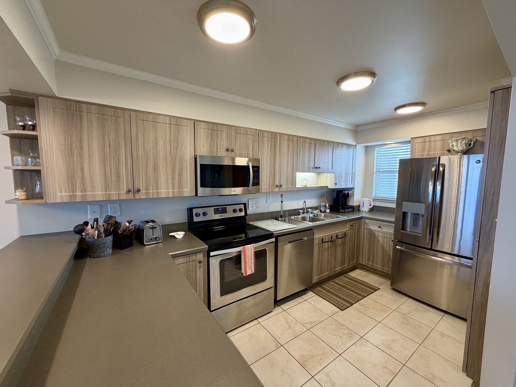 Kitchen in rental unit 1003