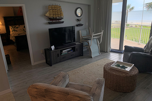 Interior view 3 of rental unit 102