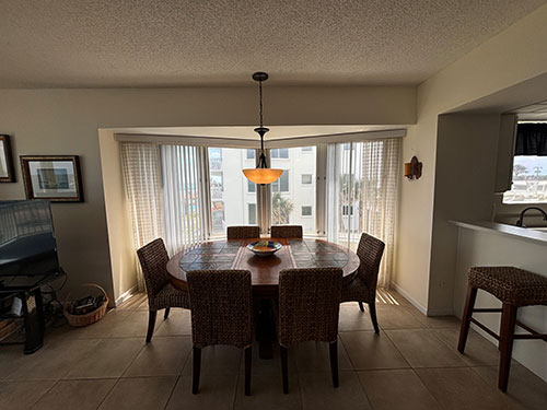 Interior view 5 of rental unit 207