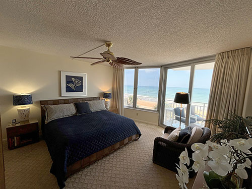 Interior view 2 of rental unit 305