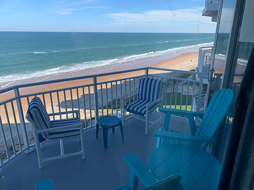 Living space in Ocean Shore 1155 rental unit 702
