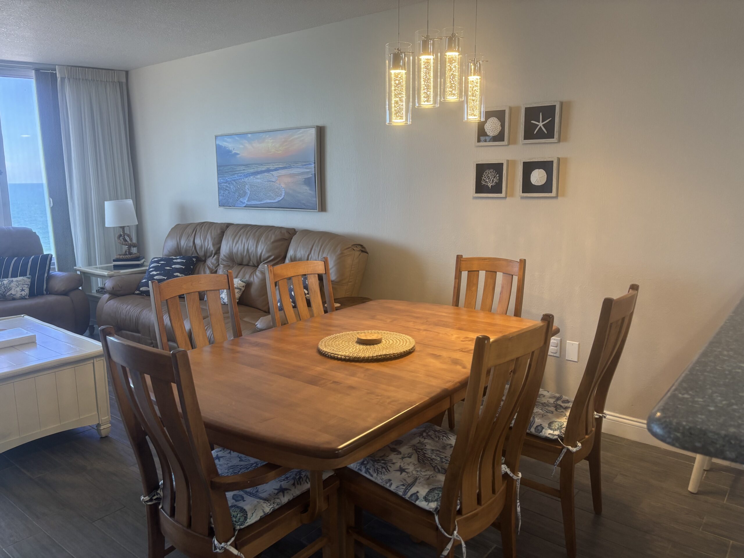 Interior view 4 of rental unit 903